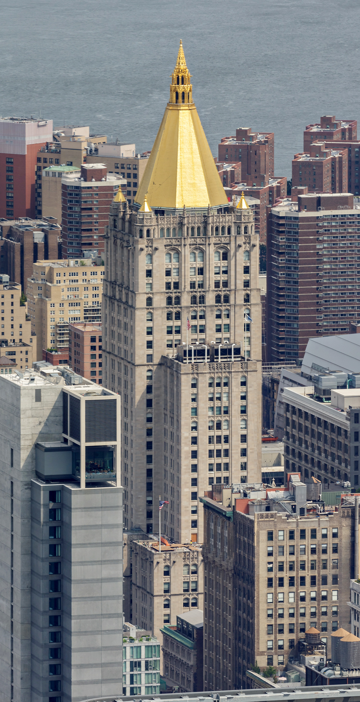 New York Life Building, New York City - View from The Edge. © Mathias Beinling
